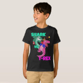 Shark Vs Dinosaur T Rex Boxing Gloves For Kids Boy Tシャツ (正面フル)