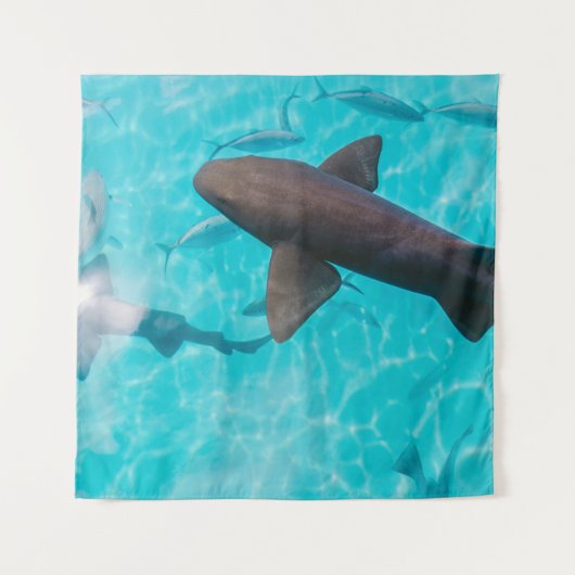SHARKS ON BODY OF WATER タペストリー (正面)
