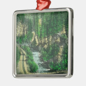 Shastaの退去からのMt. Shastaの眺め メタルオーナメント (左)