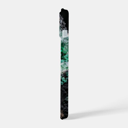 Shattered Emerald Geode Heart iPhone 15ケース (左側面)