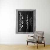 She Believed She Could Nurse Silver Glitter Name タペストリー (インサイチュ)