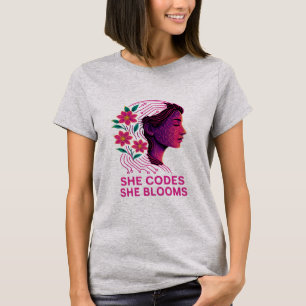 She Codes She Blooms Tシャツ