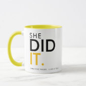 She Did It Black Yellow Graduation Gift マグカップ (左)