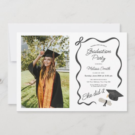 She Did It Graduation Party Photo 招待状 (正面)