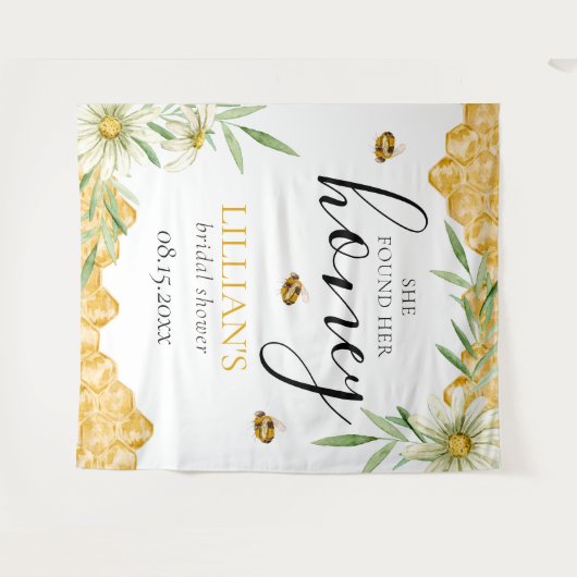 She Found Her Honey Bee Bridal Shower Backdrop タペストリー (正面(横))
