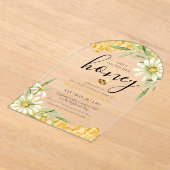 She Found Her Honey Bee Themed Daisy Bridal Shower アクリル招待状 (レイダウン)