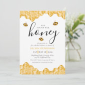 She Found Her Honey Bee Themed Daisy Bridal Shower 招待状 (スタンド正面)