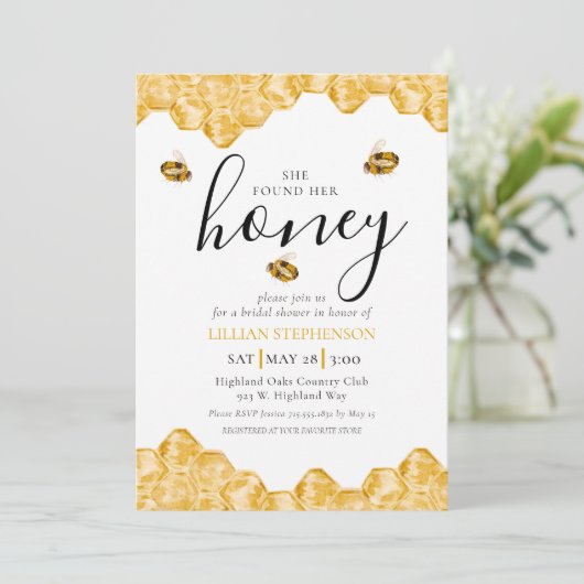 She Found Her Honey Bee Themed Daisy Bridal Shower 招待状 (スタンド正面)
