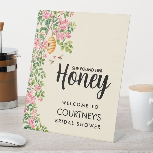 She Found Her Honey Bridal Shower Welcome Sign 台座サイン (インサイチュ)