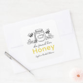 She found her Honey Hand-drawn Bridal Shower スクエアシール (封筒)