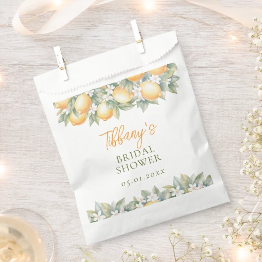 She Found Her Main Squeeze Lemon Bridal Shower フェイバーバッグ (クリップ留めされた状態)