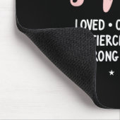 She Is Loved Courageous Fierce Brave Strong Fearle マウスパッド (コーナー)