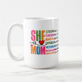 She is Mom コーヒーマグカップ (左)