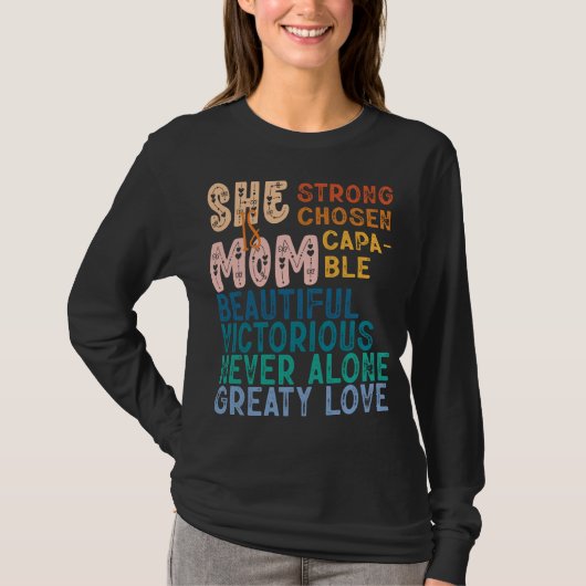 She Is Mom Inspirational Retro Typography Mother's Tシャツ (正面)