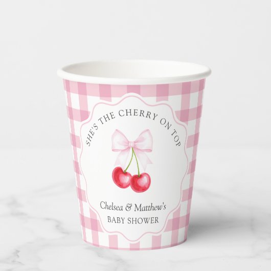 She is The Cherry On Top Whimsical Bow Baby Shower 紙コップ (正面)