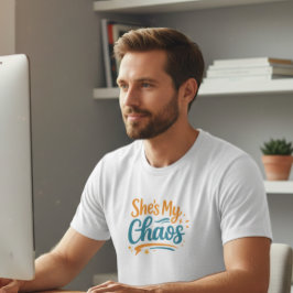 She’s My Chaos Graphic T-Shirt Tシャツ