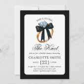 She’s Tying the Knot Black Bow Ring Bridal Shower 招待状 (正面)
