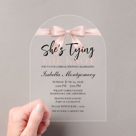She’s Tying the Knot Theme Blush Pink Bow アクリル招待状 (インサイチュ (ポータブル))