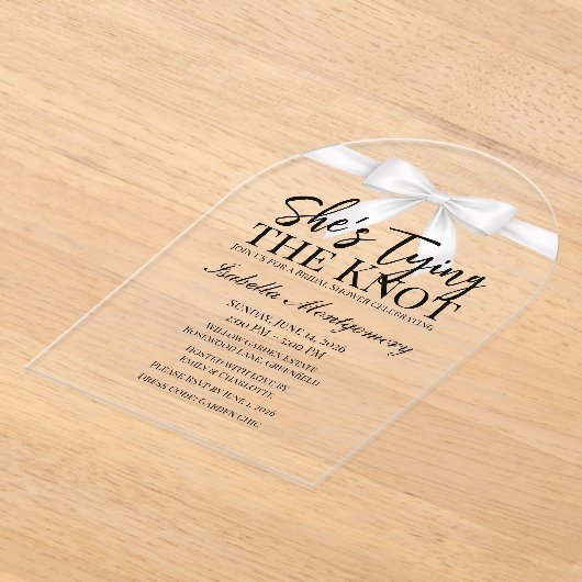 She’s Tying the Knot Theme White Bow アクリル招待状 (レイダウン)