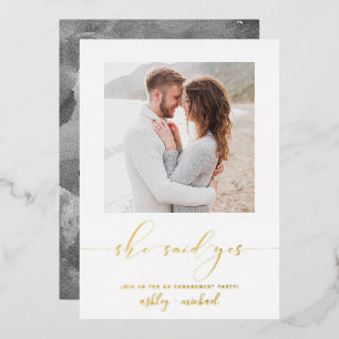 She Said Yes カリグラフィー 婚約パーティー ゴールド 箔招待状