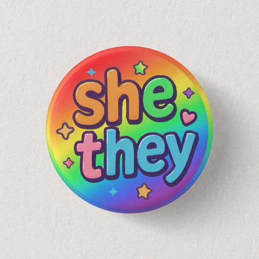 She/They 代名詞 包括的 LGBTQ+ プライド アクセサリー 缶バッジ (正面)