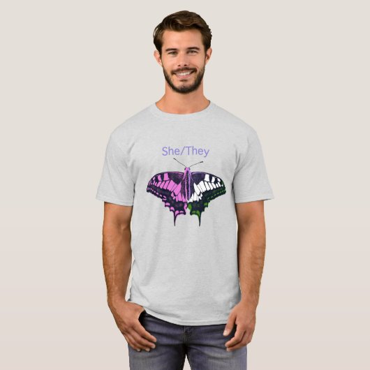 She/They Non-Binary Flag Swallowtail Butterfly Tシャツ (正面フル)