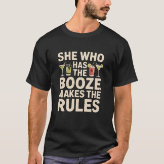 She Who Has The Booze Makes The Rules, Bartender B Tシャツ