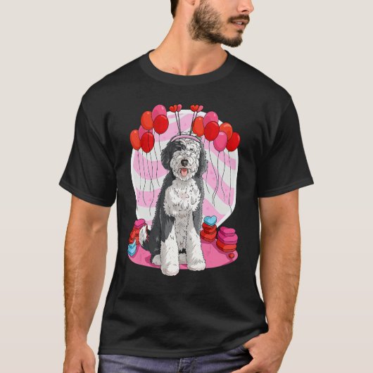 Sheepadoodle Heart Valentine Day Dog Tシャツ (正面)