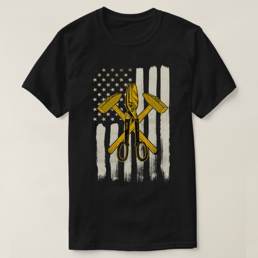 Sheet Metal Worker Gifts Funny Patriotic American Tシャツ (デザイン正面)
