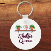 Shelfie Queen - The Plant Lover's Selfie Moment キーホルダー (裏面)