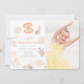 Shellebrate Seashellピンク誕生日写真 招待状 (正面)