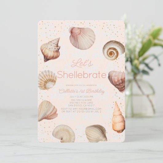 Shellebrate Seashell Realistic Pink 1st誕生日 招待状 (スタンド正面)