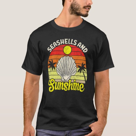 Shelling & Beachcombing Shell Hunter Seashell Col Tシャツ (正面)