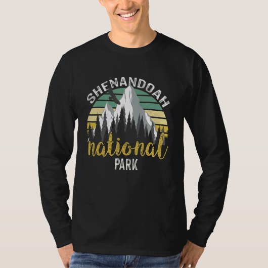 Shenandoah National Park Nature Souvenir Mountains Tシャツ (正面)