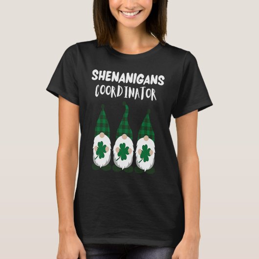 Shenanigans Coordinator St Patricks Day Gnomes Gre Tシャツ (正面)