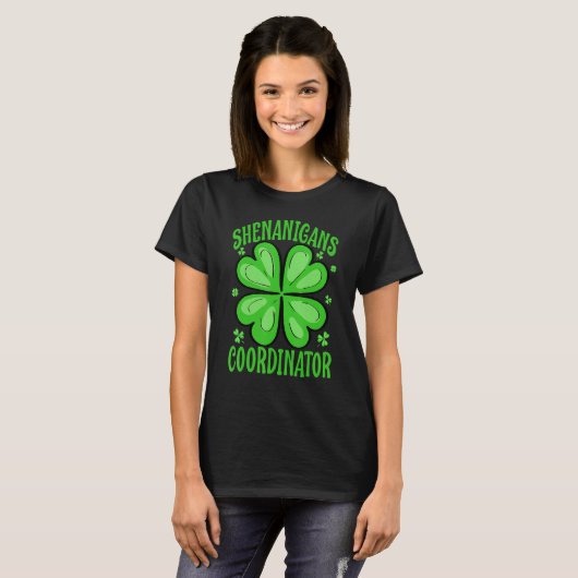 Shenanigans Coordinator  Teacher St Patrick's Day Tシャツ (正面フル)
