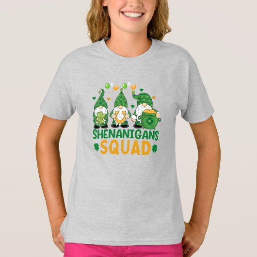 Shenanigans Squad Funny St Patrick's Day Tシャツ (正面)