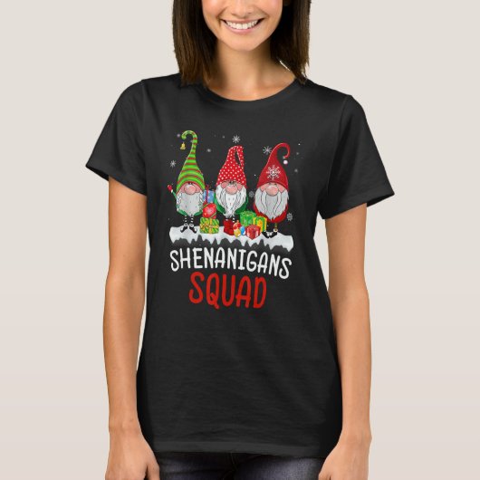 Shenanigans Squad Gnomes Christmas Pajamas Family Tシャツ (正面)