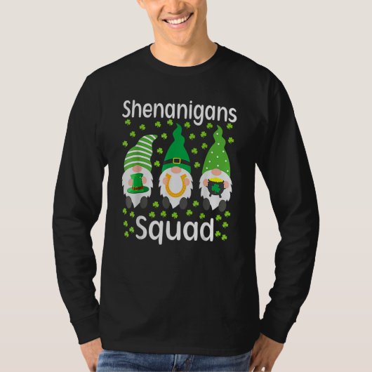 Shenanigans Squad Gnomes Shamrock Happy St Patrick Tシャツ (正面)