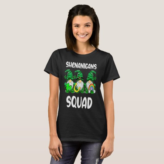 Shenanigans Squad Gnomes St Patrick's Day Men Wome Tシャツ (正面フル)