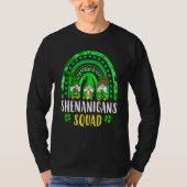 Shenanigans Squad Irish Gnomes Rainbow St Patrick' Tシャツ (正面)