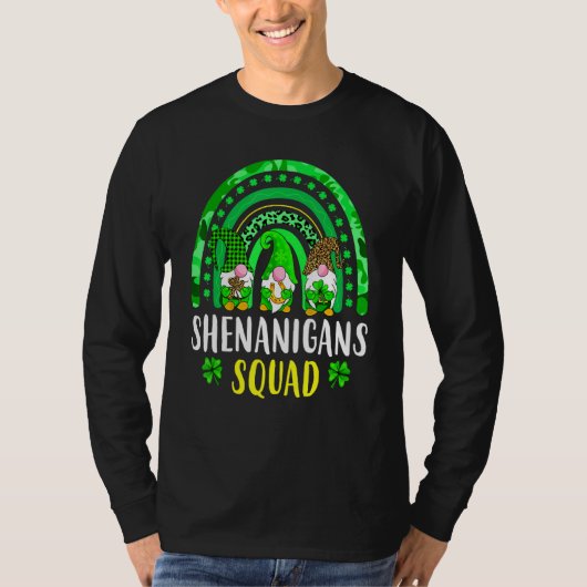 Shenanigans Squad Irish Gnomes Rainbow St Patrick' Tシャツ (正面)