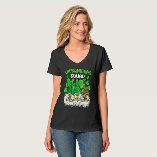 Shenanigans Squad St Patricks Day Gnomes Green Pro Tシャツ (正面フル)