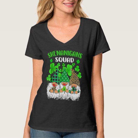 Shenanigans Squad St Patricks Day Gnomes Green Pro Tシャツ (正面)