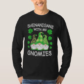 Shenanigans With My Gnomies St Patrick's Day Gnome Tシャツ (正面)