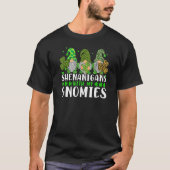 Shenanigans With My Gnomies St Patrick's Day Gnome Tシャツ (正面)