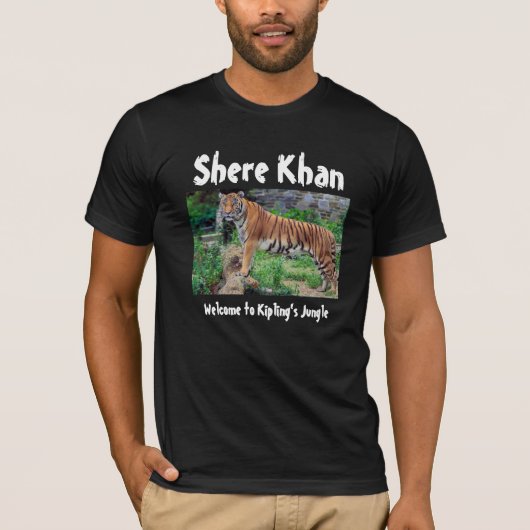 Shere Khan: Kiplingのジャングルへの歓迎 Tシャツ (正面)