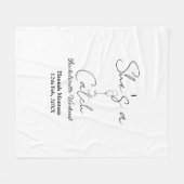 She's a catch champagne bottle bachelorette weeken フリースブランケット (正面(横))