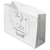She's a catch champagne bottle bachelorette weeken ラージペーパーバッグ (裏面アングル)