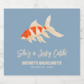 She's A Lucky Catch Koi Fish Blue Bachelorette スパークリングワインラベル (シングルラベル)